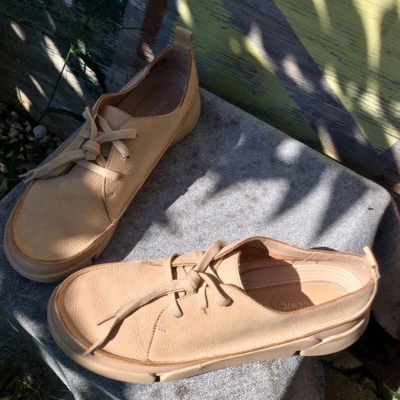 Blush Nubuck Ankle Clarks - Picture 3 of 4